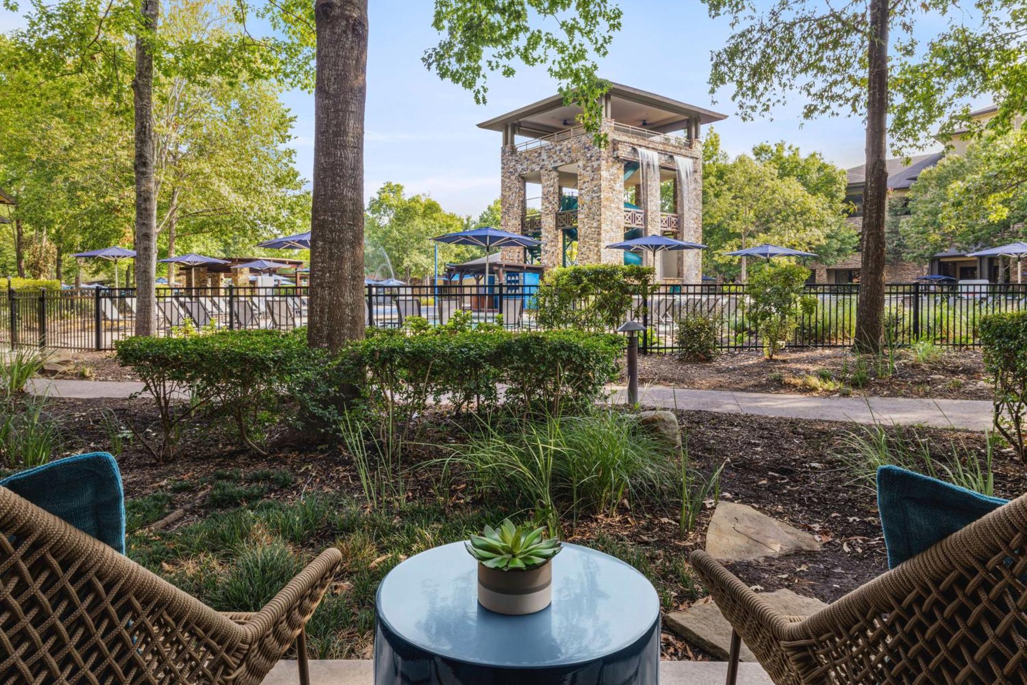 The Woodlands Resort, Curio Collection By Hilton Eksteriør billede