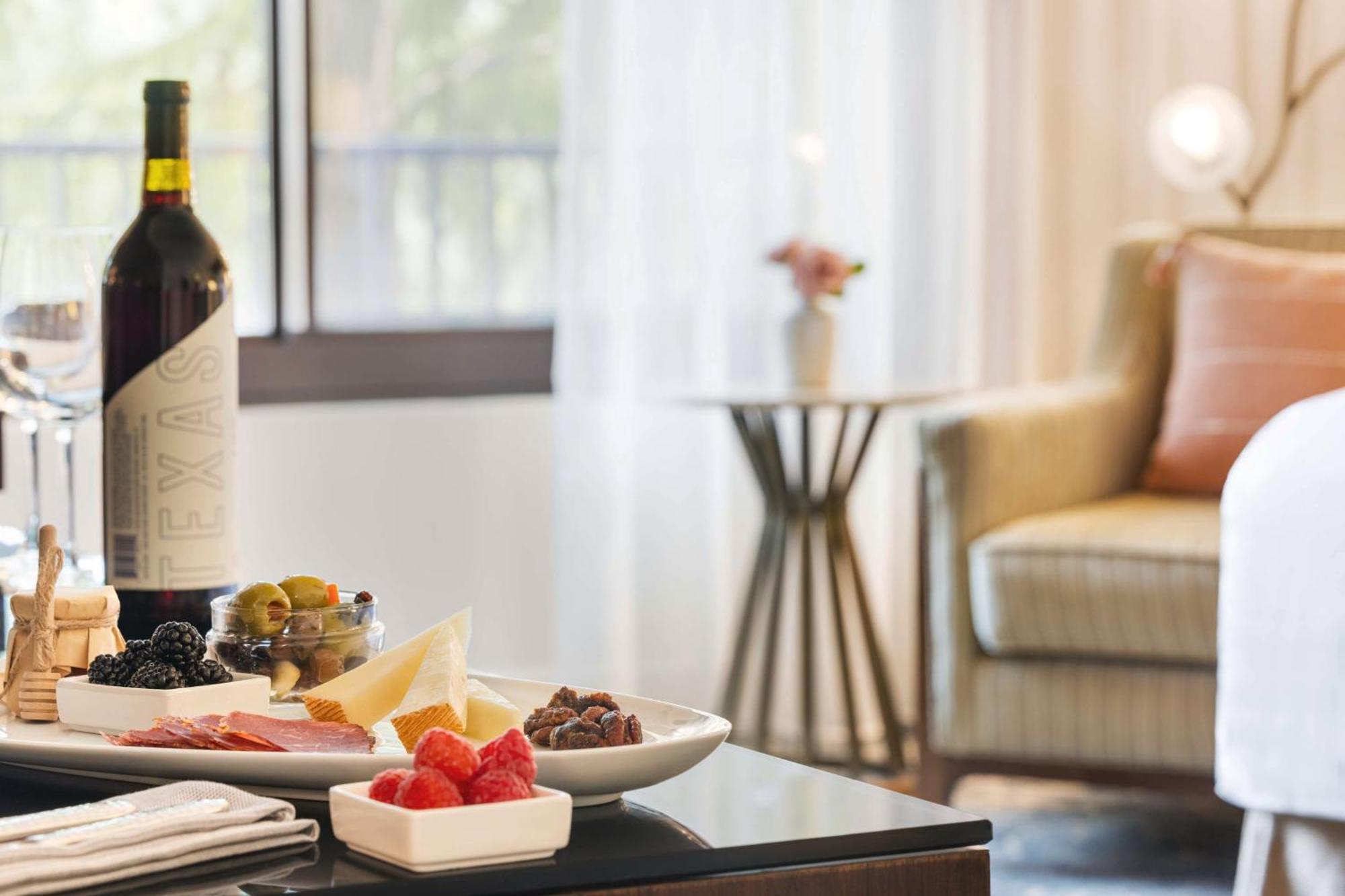The Woodlands Resort, Curio Collection By Hilton Eksteriør billede